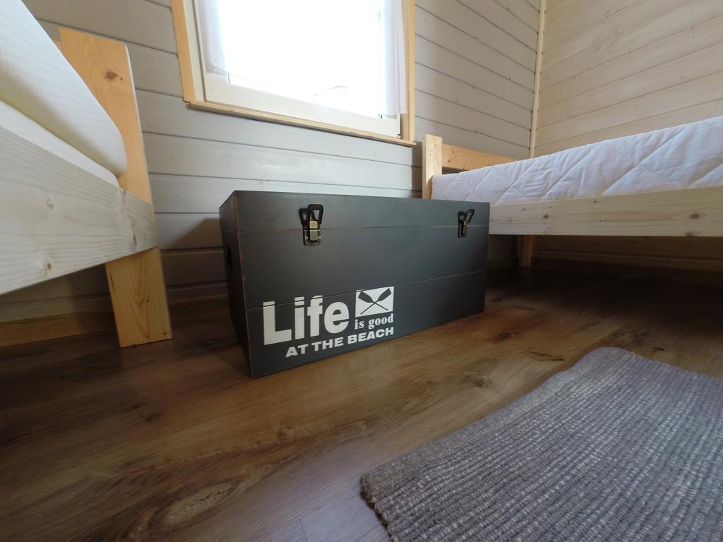 By The Sea Lodges Holiday home Wrzosowo (Kamien)